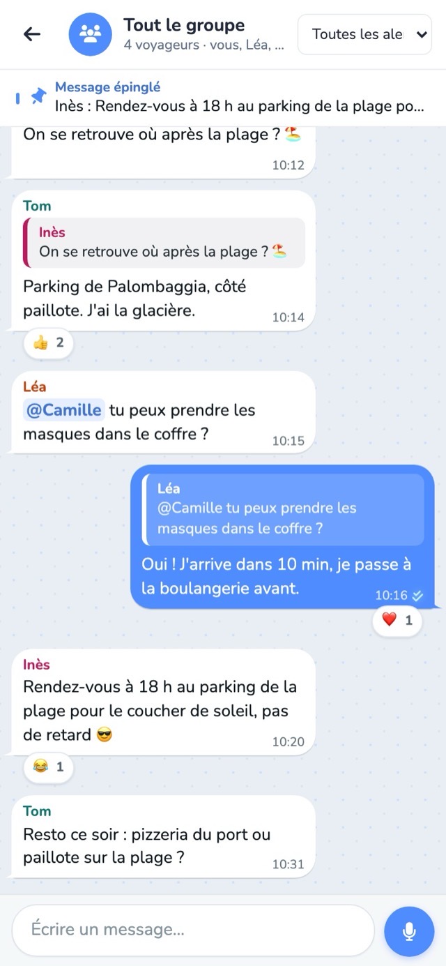 La conversation du groupe : réponse citée, mention @Camille, réactions, message épinglé